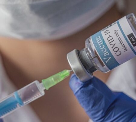 Як записатись до списку очікування на вакцинацію проти COVID-19